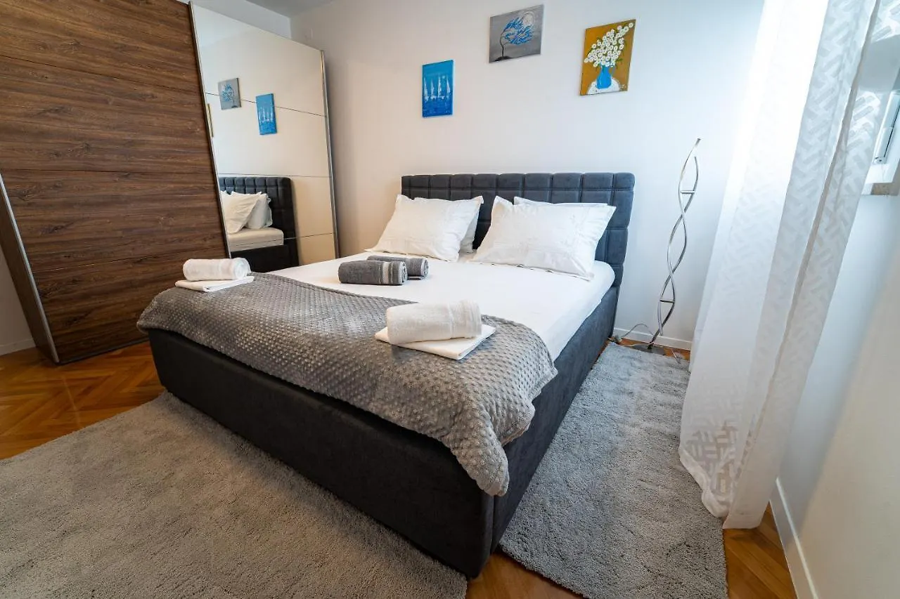Diocles Place Split Apartamento